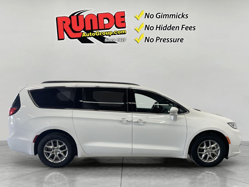 2022 Chrysler Pacifica Touring