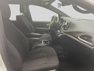 2023 Chrysler Pacifica Touring