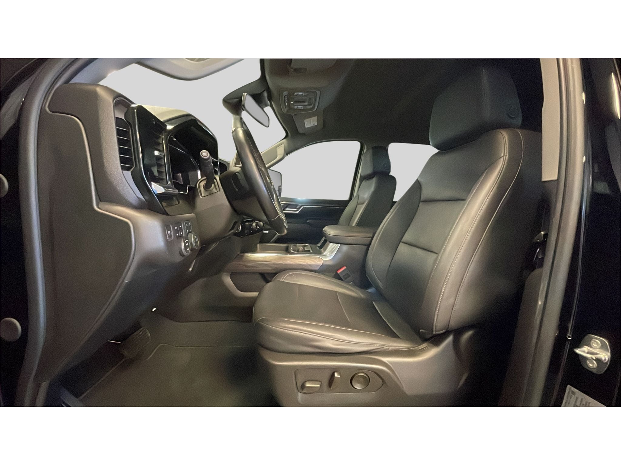 2024 Chevrolet Silverado LTZ
