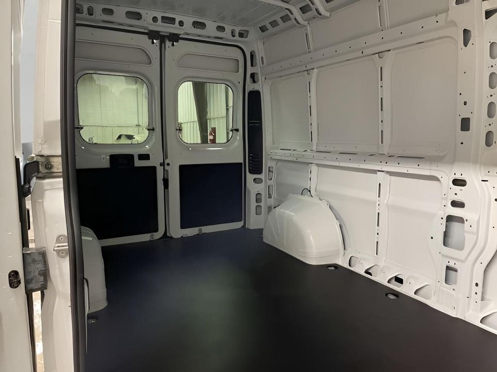 2025 RAM ProMaster 2500 SLT