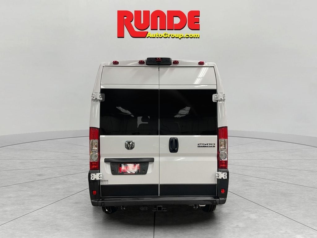 2025 RAM ProMaster 2500 SLT