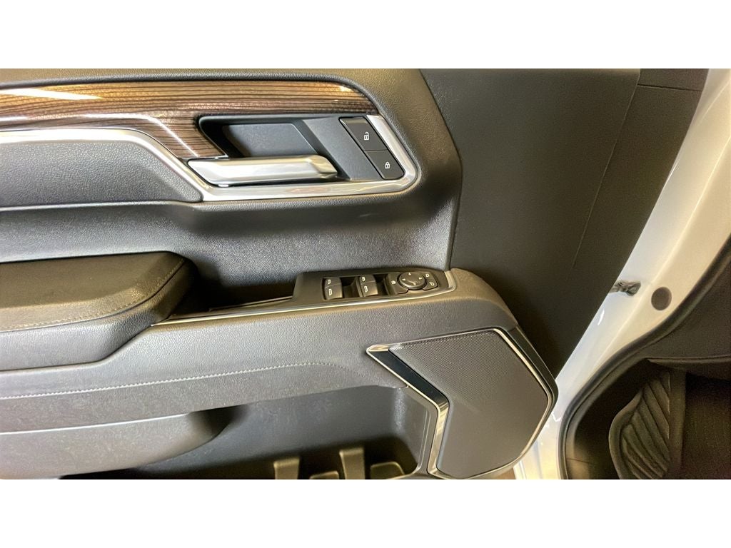 2025 Chevrolet Silverado LT