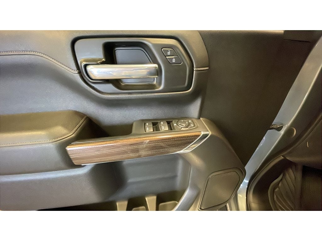 2021 Chevrolet Silverado RST