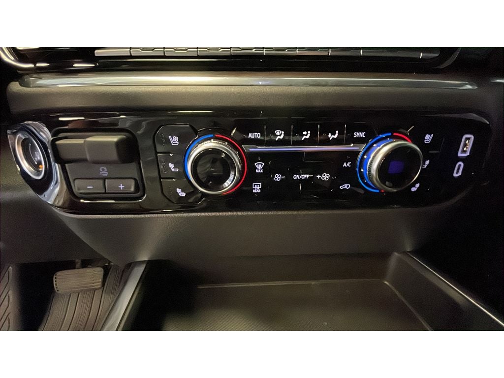 2024 GMC Sierra SLT
