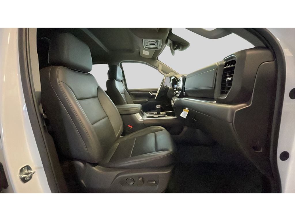 2024 GMC Sierra SLT
