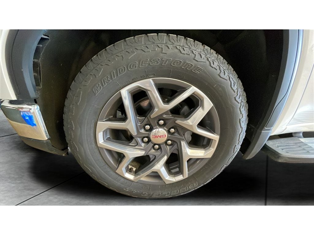 2024 GMC Sierra SLT