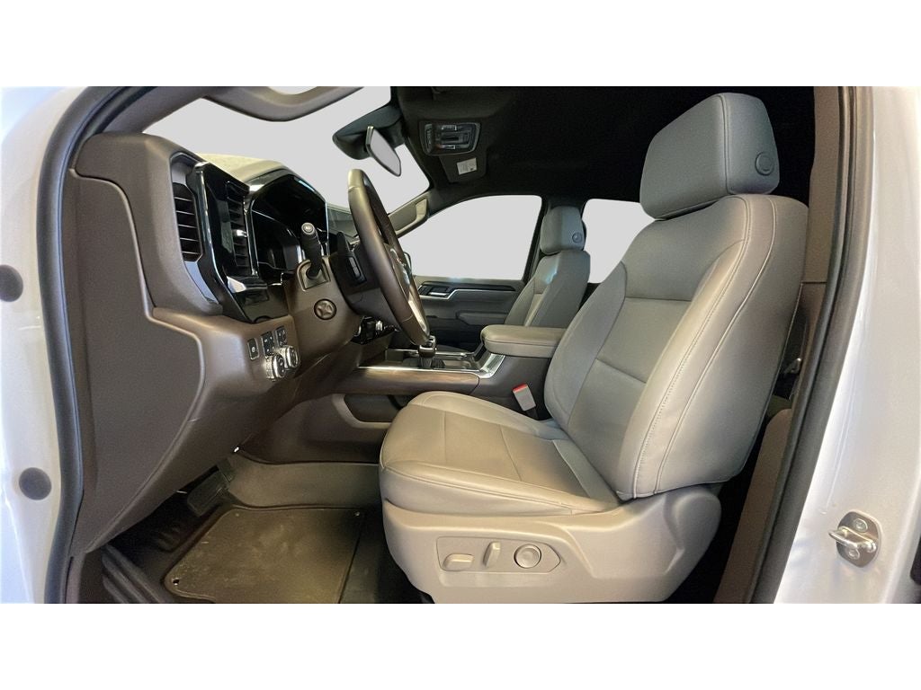 2023 GMC Sierra SLT