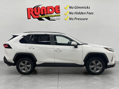 2022 Toyota RAV4 Hybrid XLE