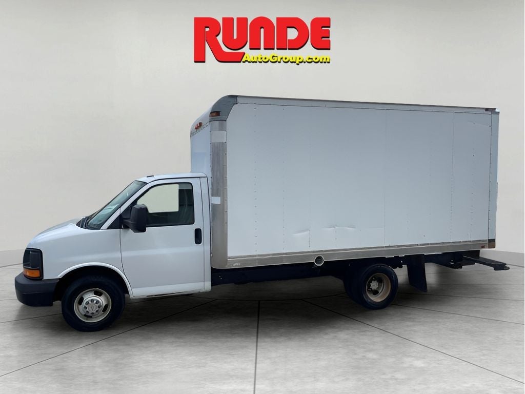 2014 Chevrolet Express Cutaway 3500 3500