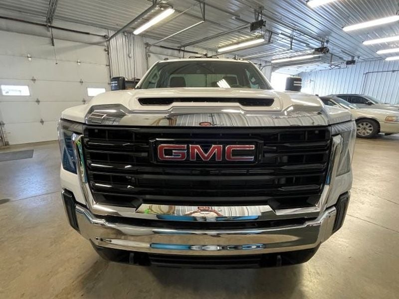 2026 GMC Sierra 3500 HD Chassis Cab Pro