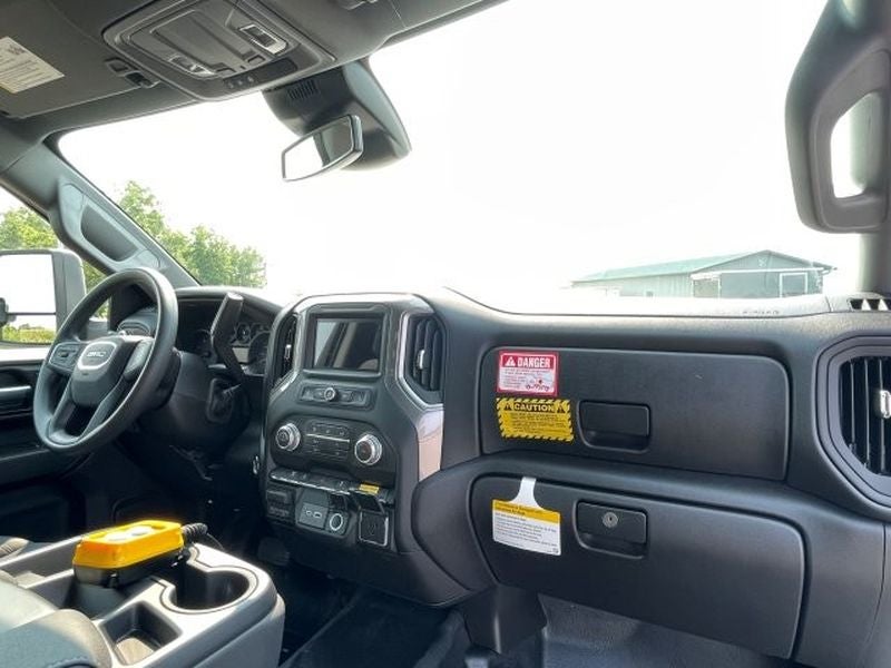2026 GMC Sierra 3500 HD Chassis Cab Pro