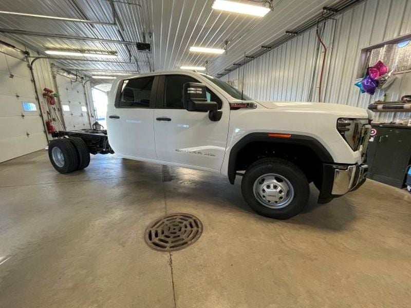 2026 GMC Sierra 3500 HD Chassis Cab Pro