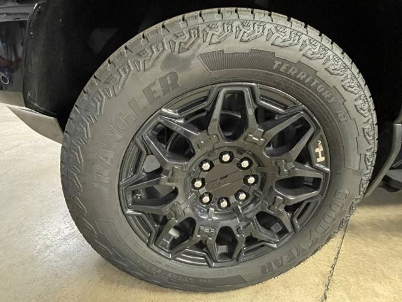 2024 GMC HUMMER EV SUV 2X