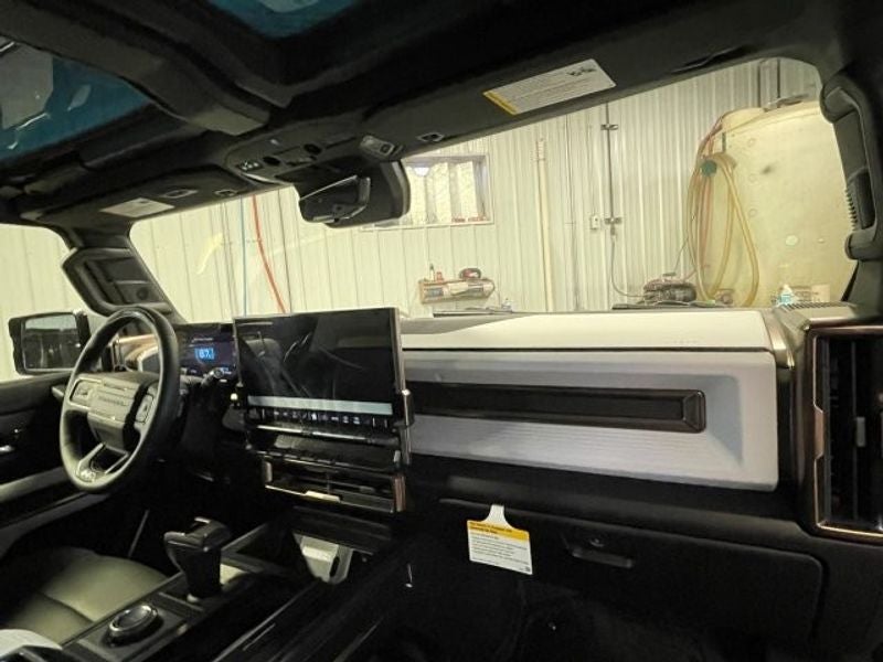 2024 GMC HUMMER EV SUV 2X
