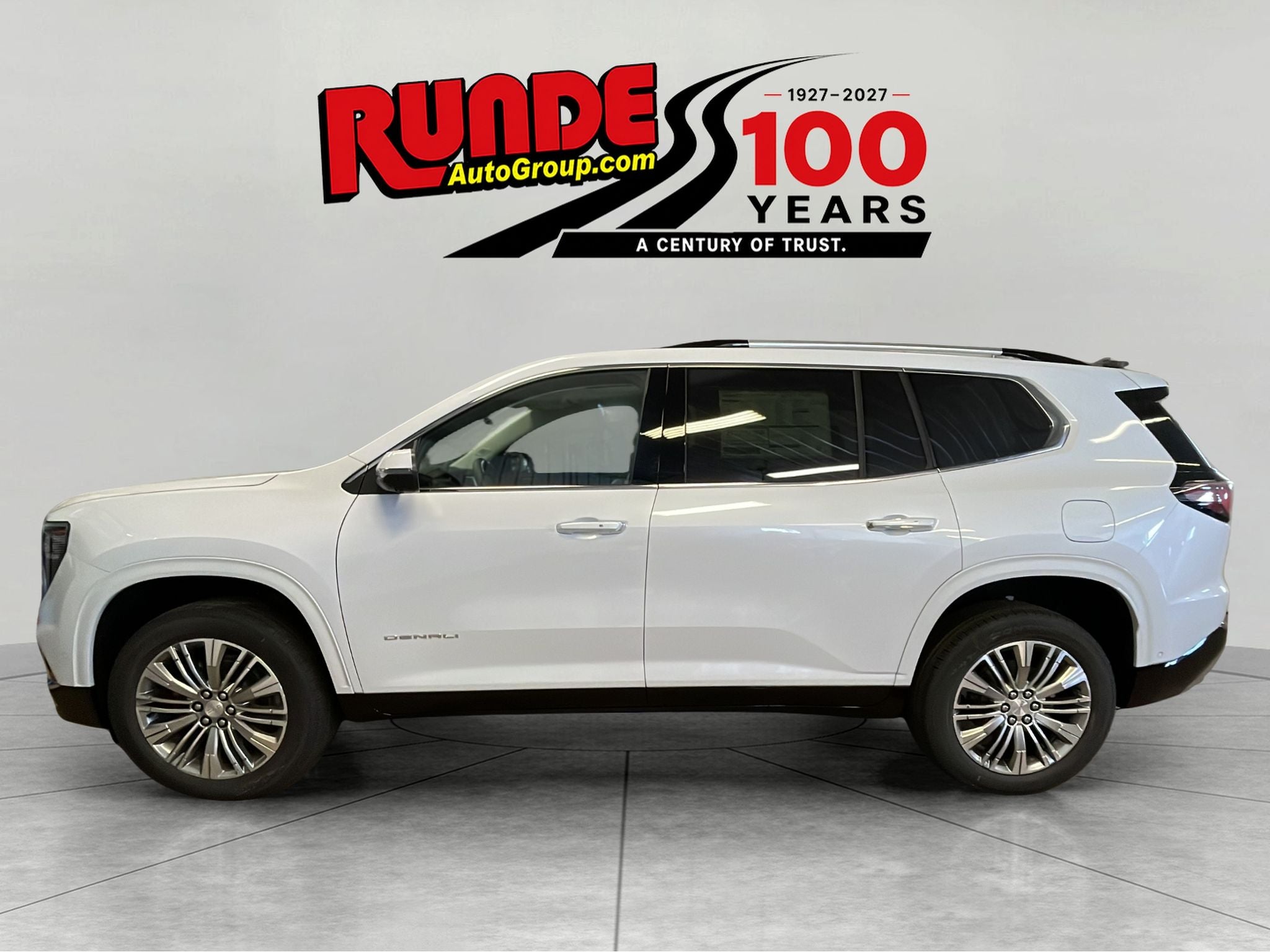2027 GMC Acadia Denali