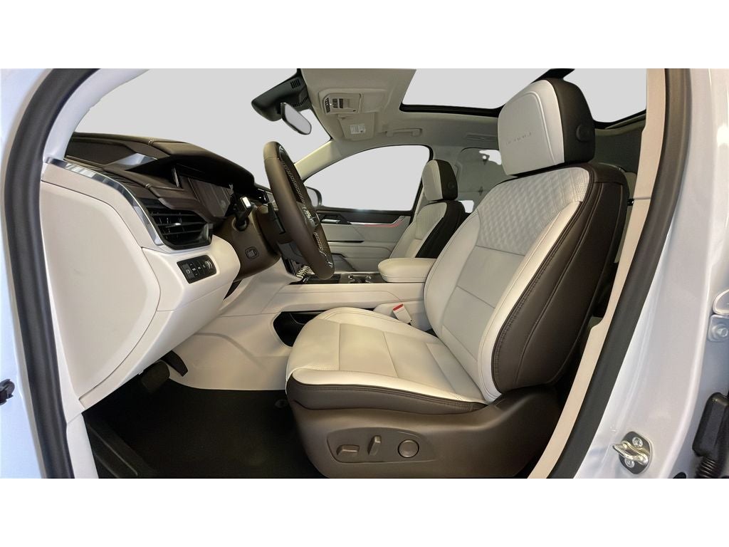 2027 GMC Acadia Denali - Photo 12