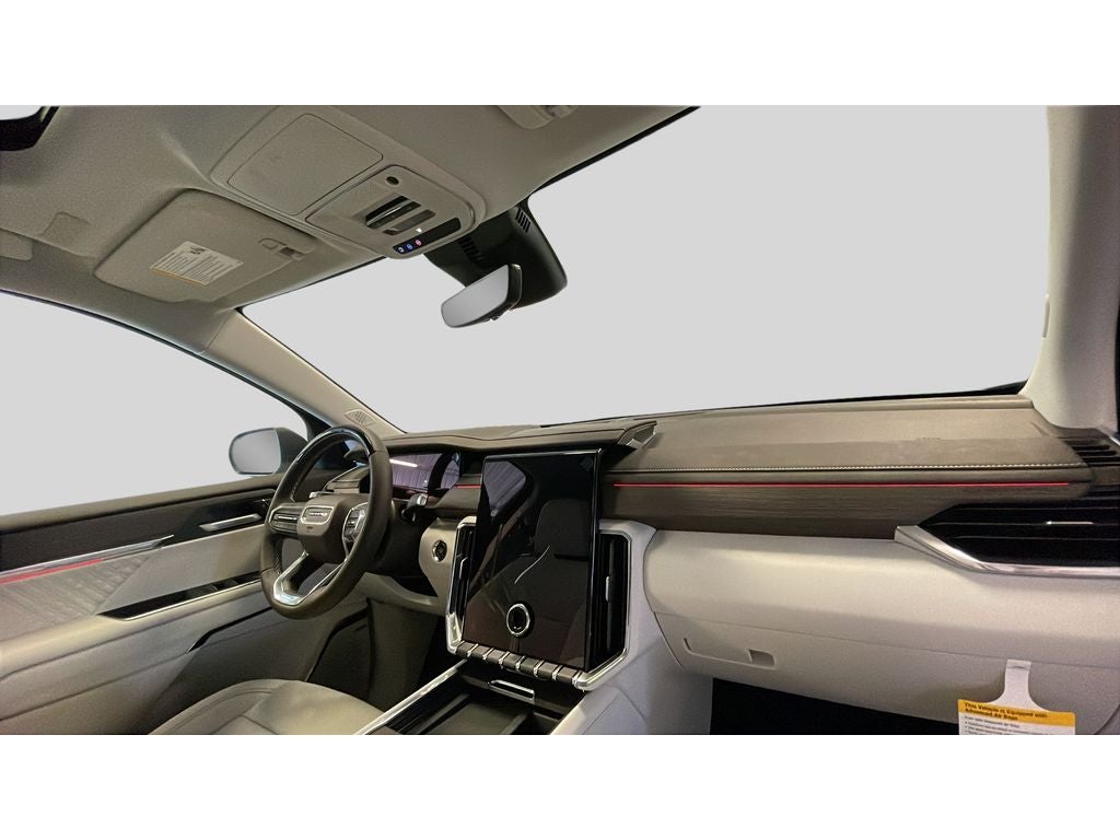 2027 GMC Acadia Denali - Photo 20