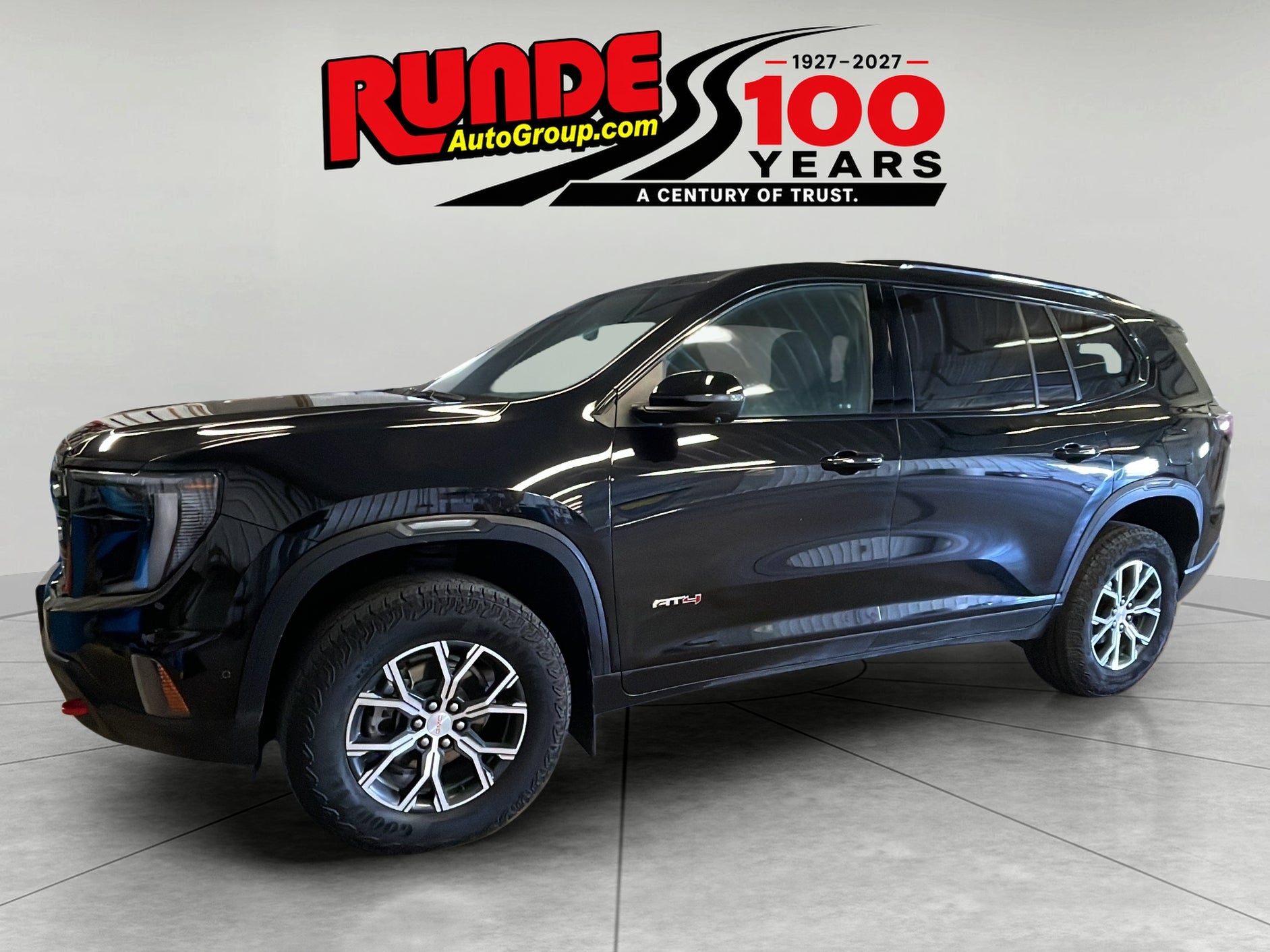 2024 GMC Acadia AT4