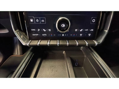 2024 GMC Acadia AT4