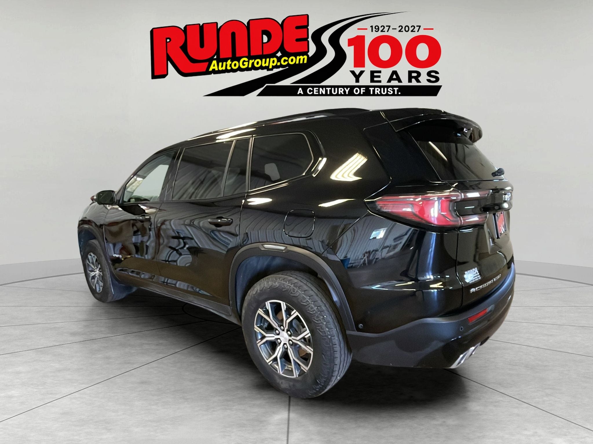 2024 GMC Acadia AT4