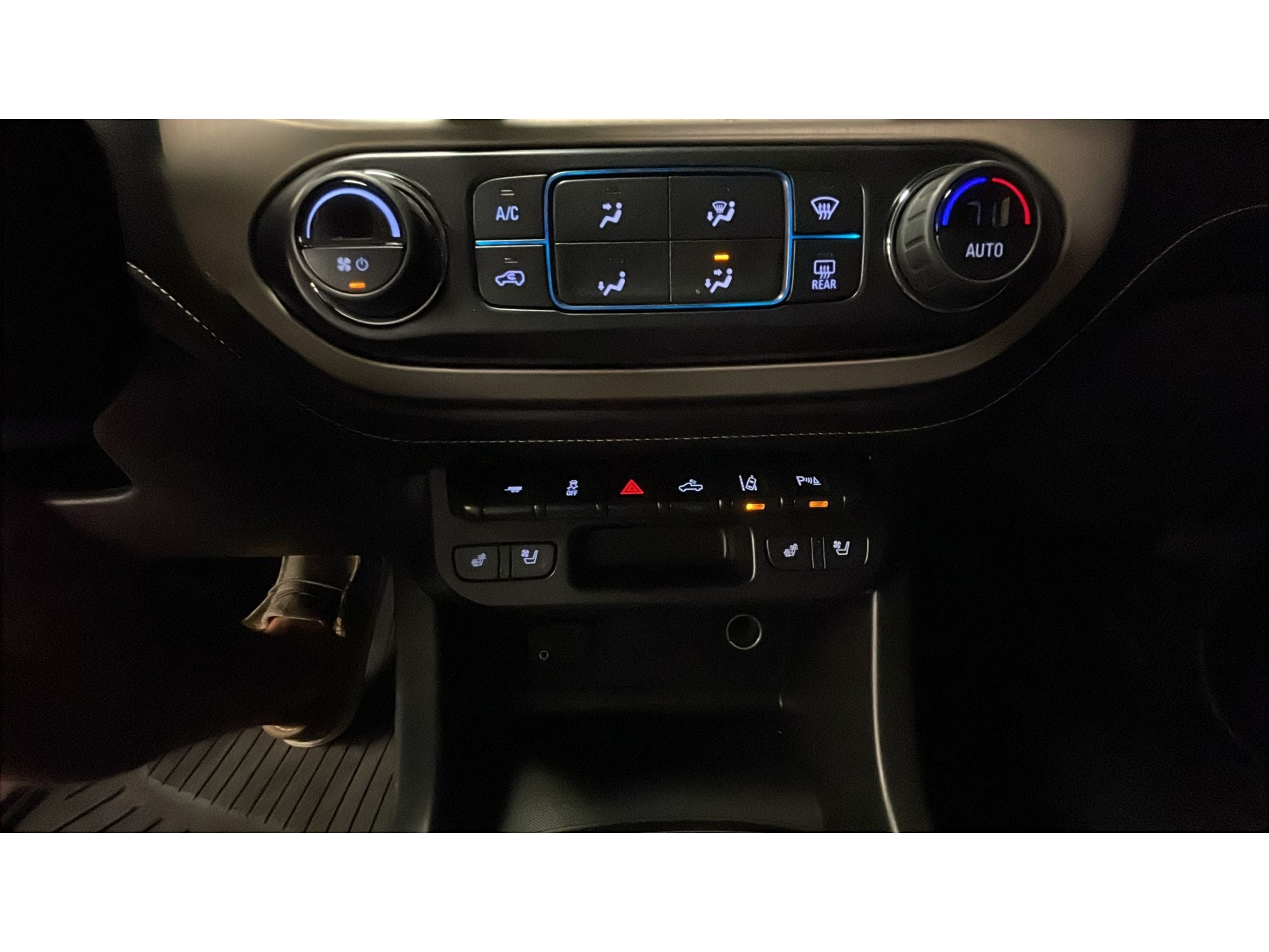 2022 GMC Canyon 4WD Denali