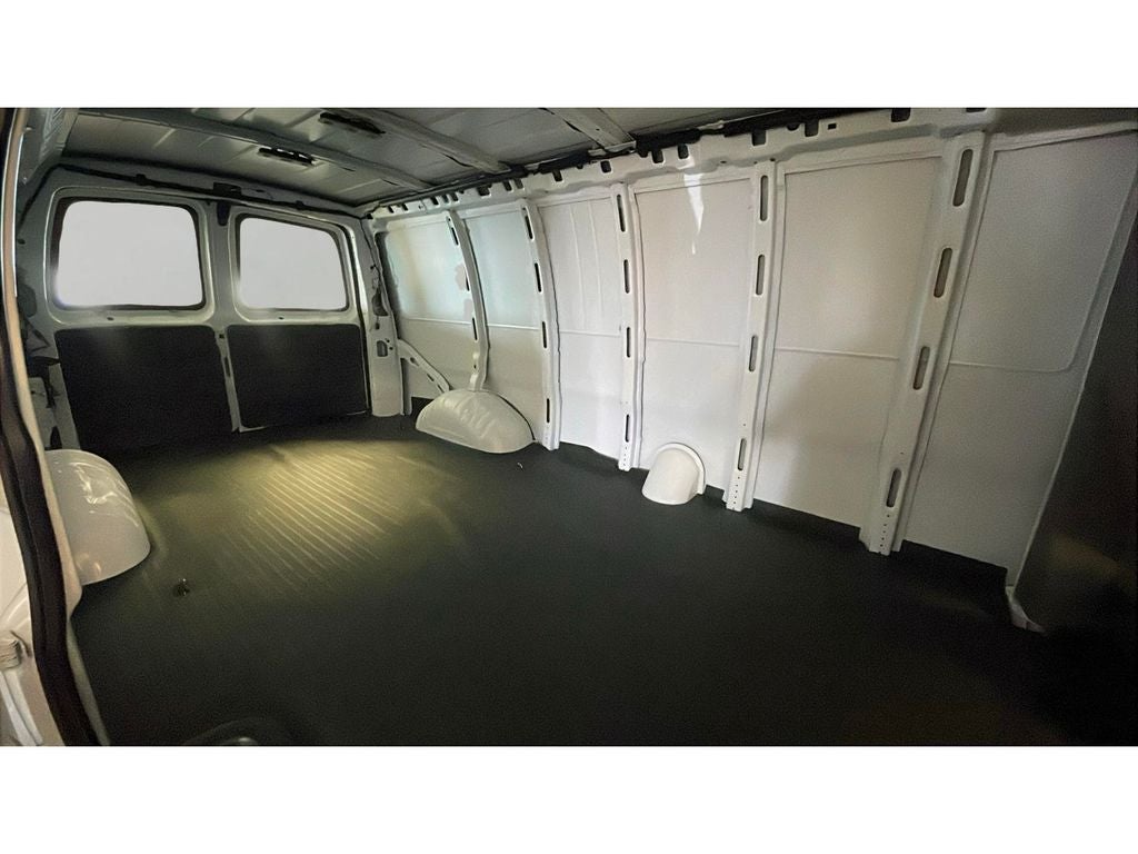 2025 GMC Savana Cargo Work Van