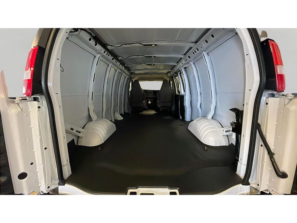 2025 GMC Savana Cargo Work Van