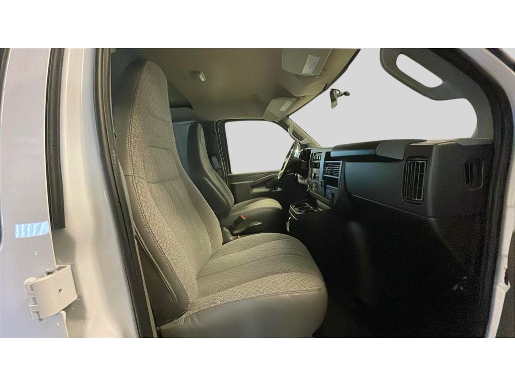 2025 GMC Savana Cargo Work Van