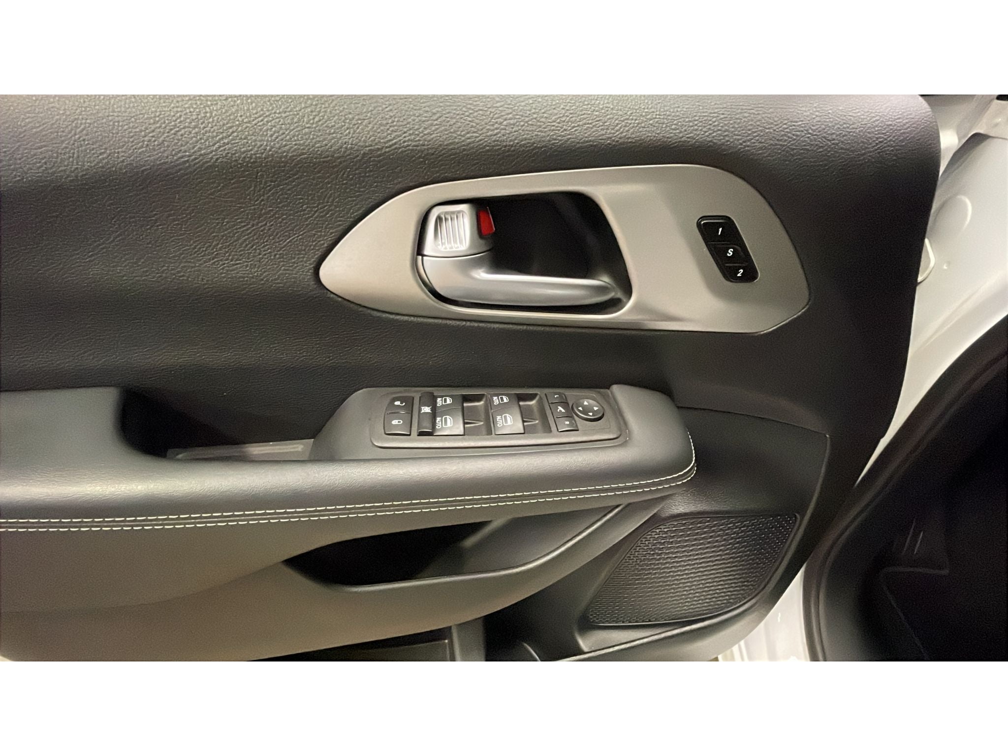 2024 Chrysler Pacifica Limited AWD