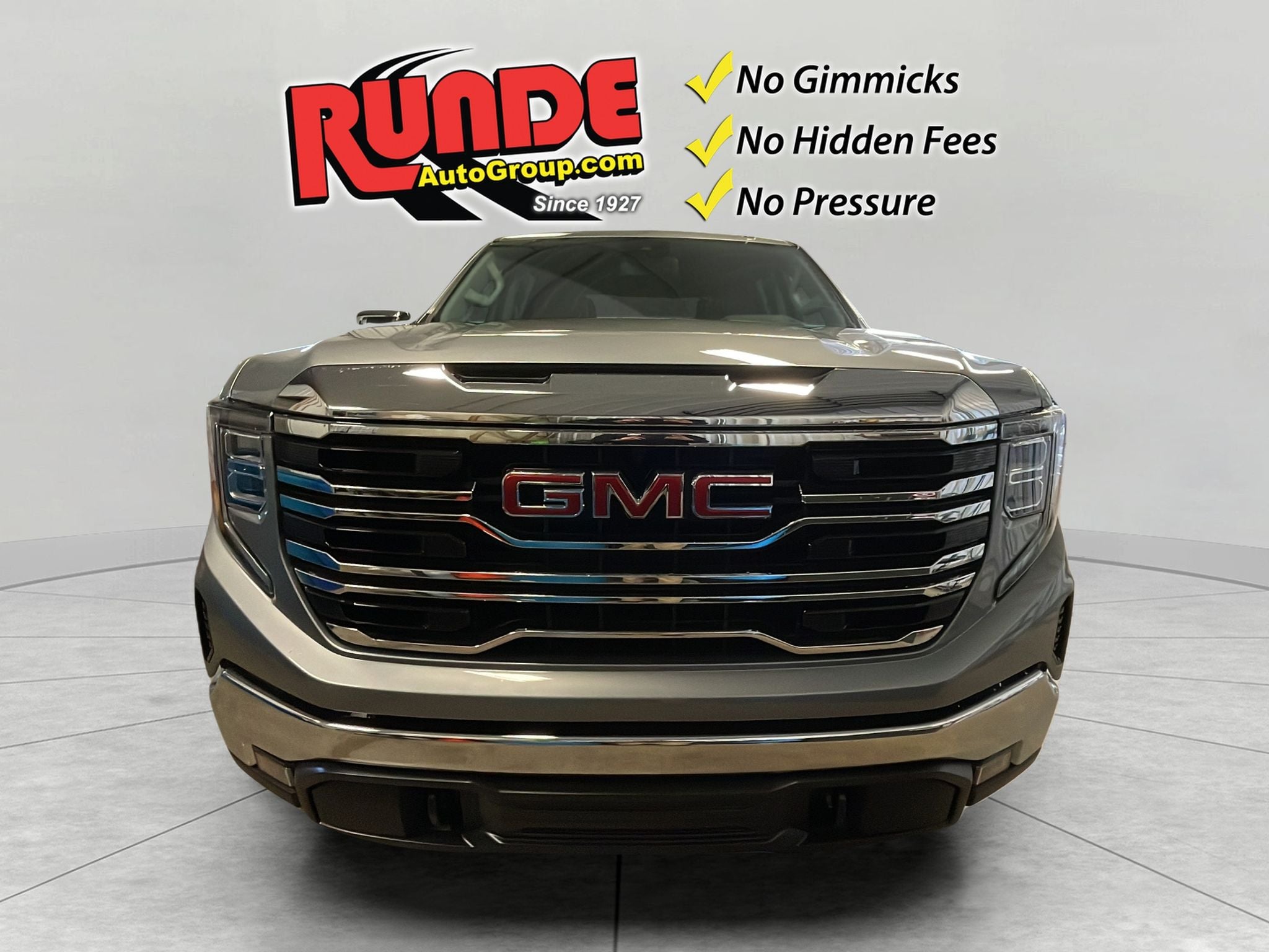 2026 GMC Sierra 1500 SLT - Photo 9