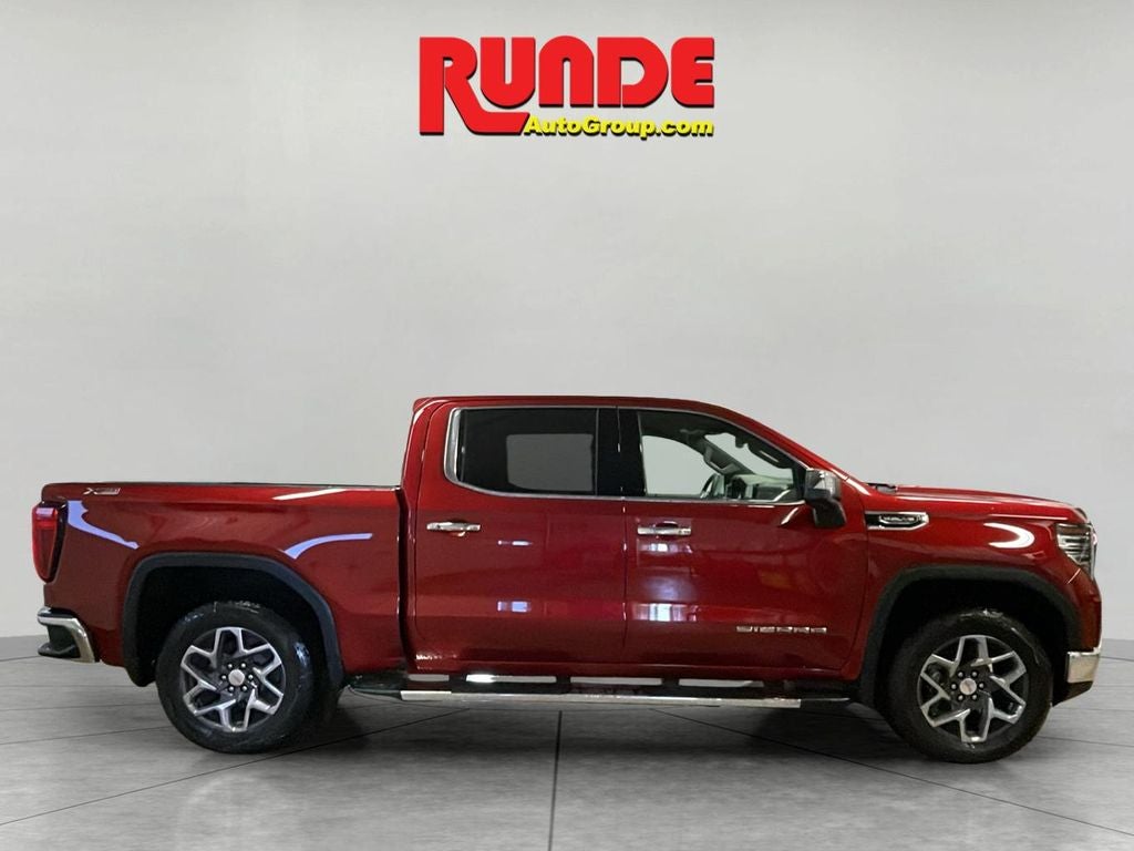 2025 GMC Sierra 1500 SLT