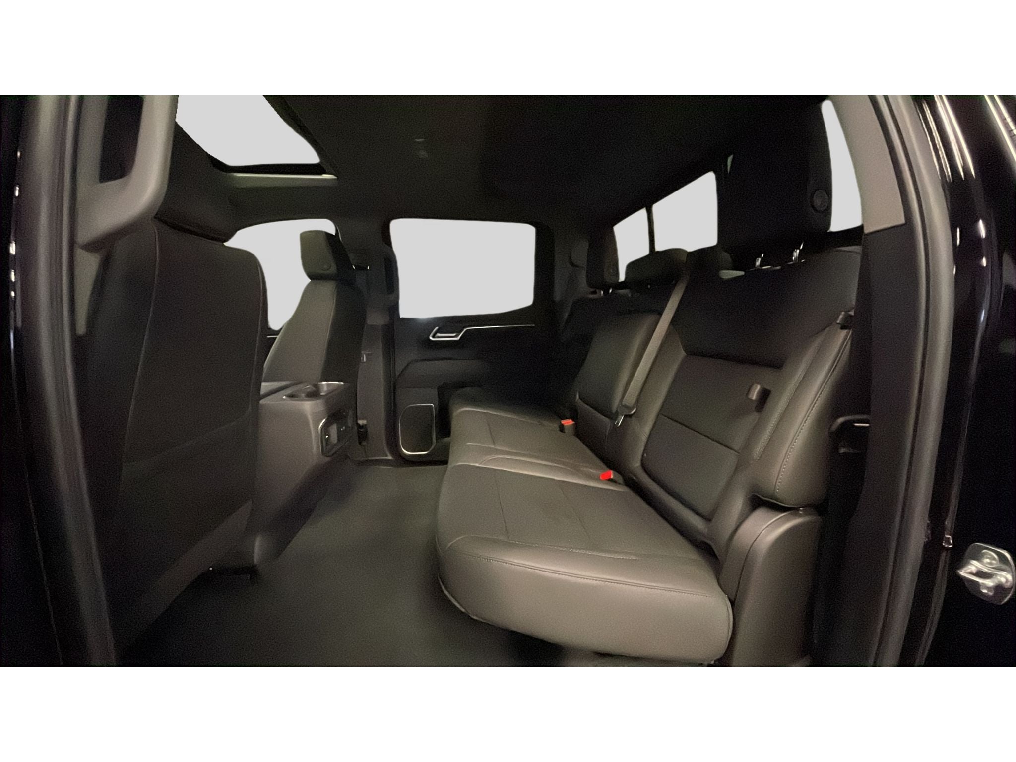 2026 GMC Sierra 1500 SLT - Photo 14