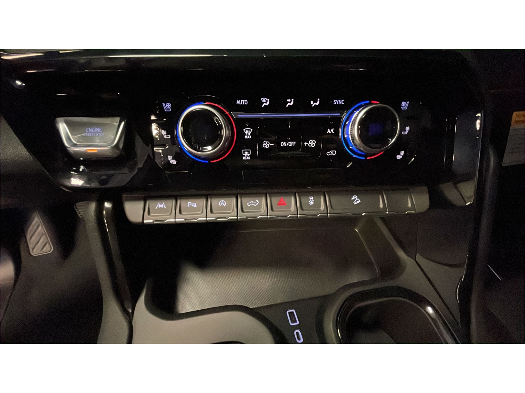 2026 GMC Sierra 1500 AT4 - Photo 13