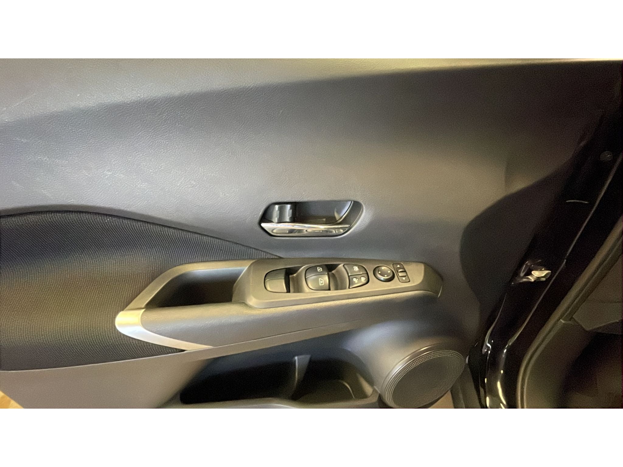 2024 Nissan Kicks SV Xtronic CVT