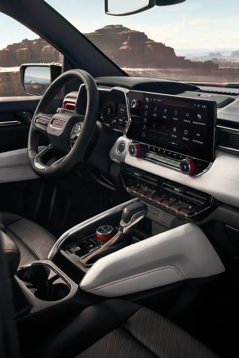 2026 GMC Canyon infotainment system at Runde Buick GMC of Platteville in Platteville WI